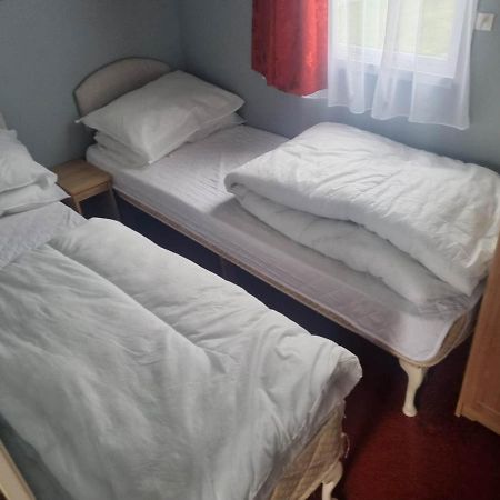 S313 3 Bed Caravan Golden Palm شابيل سانت ليوناردز المظهر الخارجي الصورة