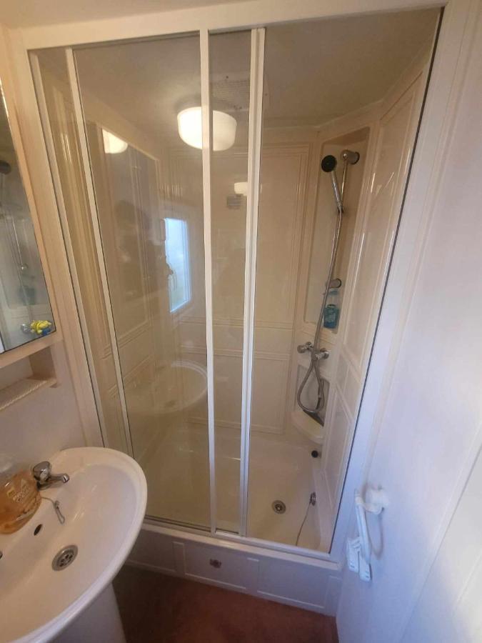 S313 3 Bed Caravan Golden Palm شابيل سانت ليوناردز المظهر الخارجي الصورة